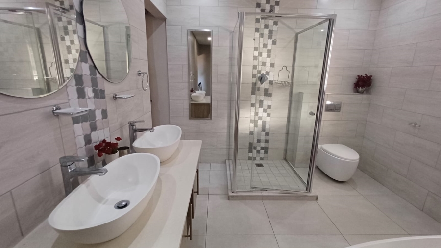 To Let 2 Bedroom Property for Rent in Monte Christo Western Cape